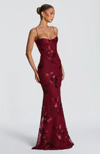 Elegant women's figure-hugging maxi dress perfect for formal occasions, featuring a flattering silhouette and sophisticated design. 5