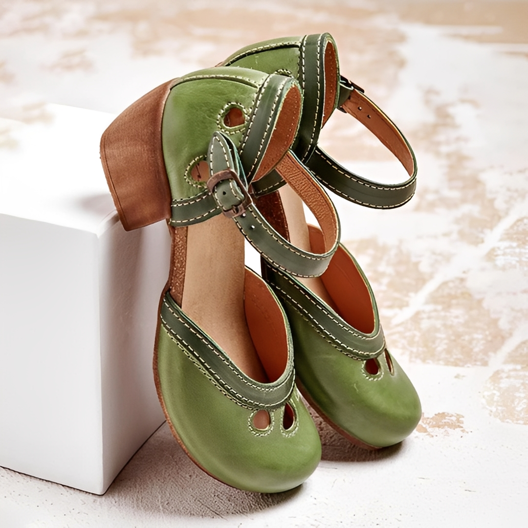 Women's sandals featuring a comfortable fit and elegant design, perfect for casual outings and summer adventures. 1