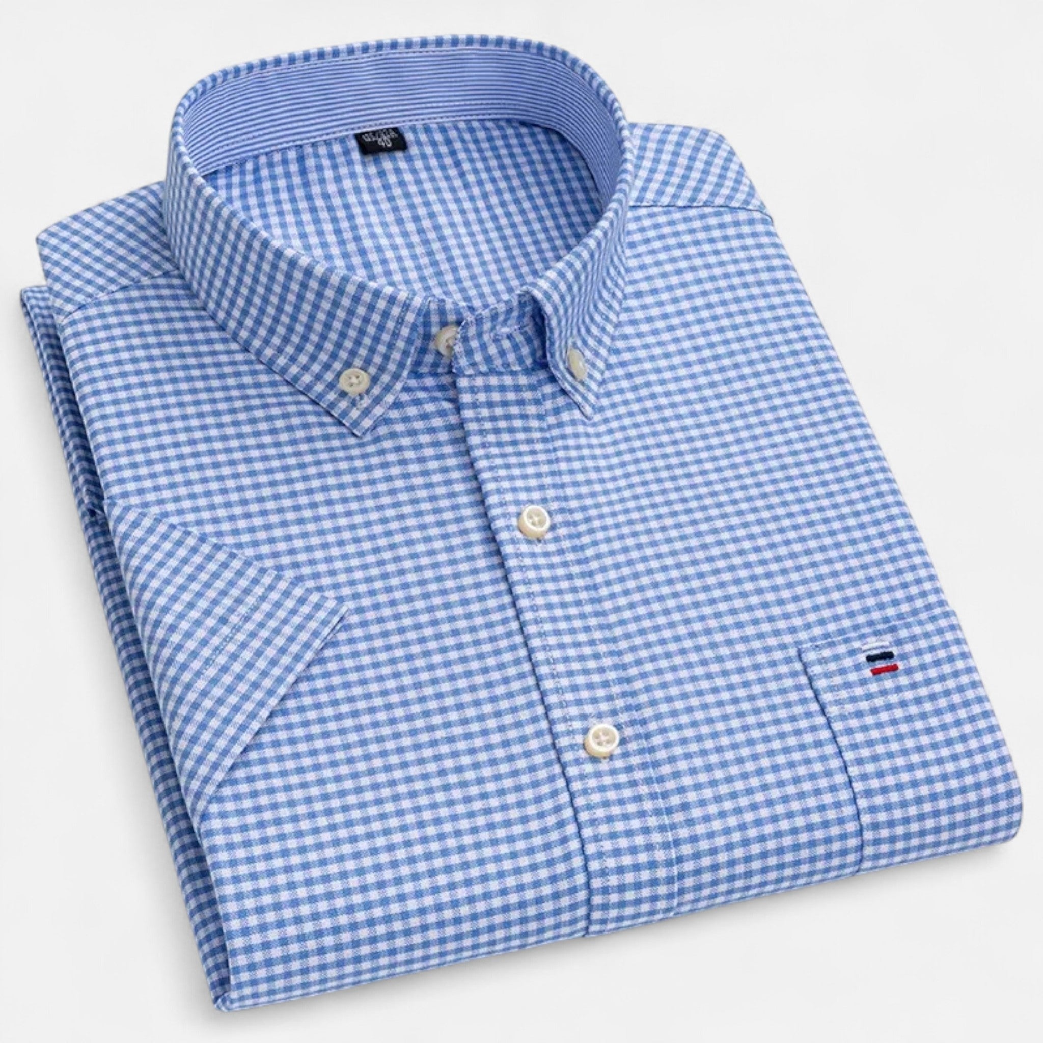Women's short sleeve oxford shirt in a light and breathable fabric, perfect for casual summer outings, featuring a classic collar and a relaxed fit for comfortable wear 7